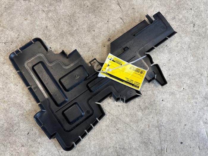 resimler/genel/PEUGEOT 3008-5008  9836849680 HAVA MODÜL YAN BAKALİT (INTERCOOLER HAVA YÖNLENDİRİCİ)