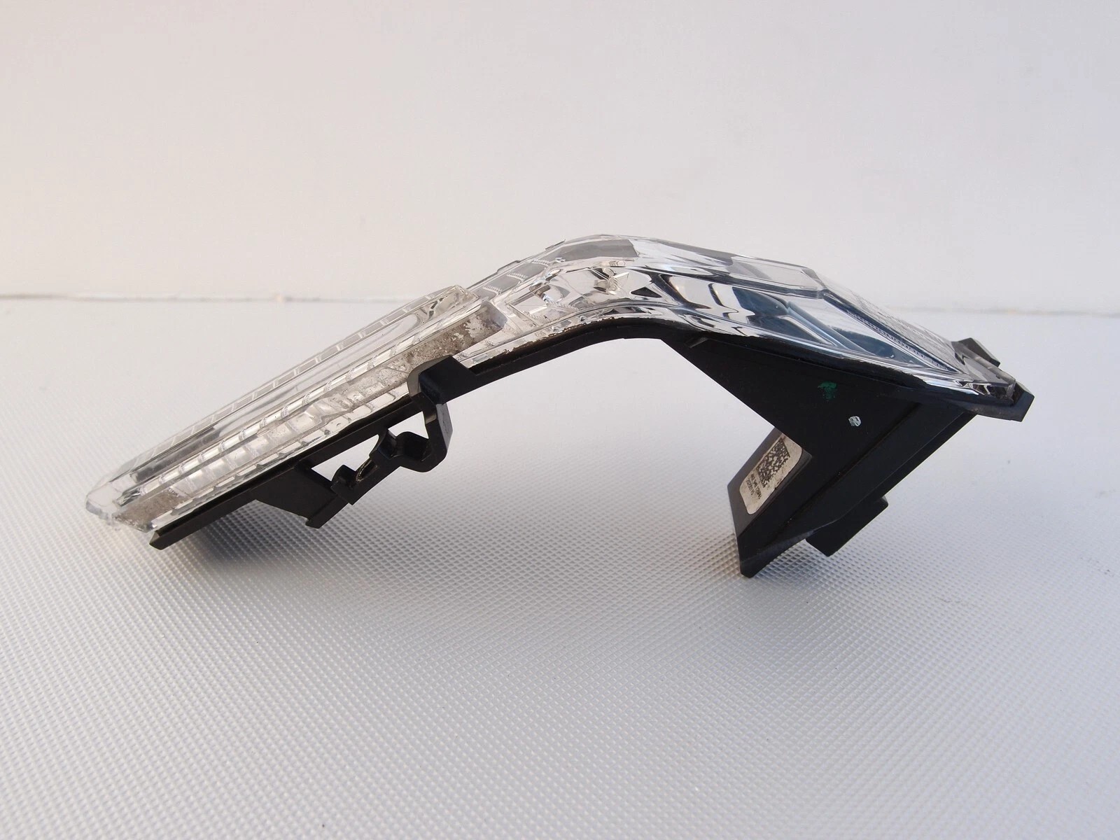 resimler/genel/AUDİ  Audi a6 e-tron ayna sinyali sol sıfır 2025 85e949127