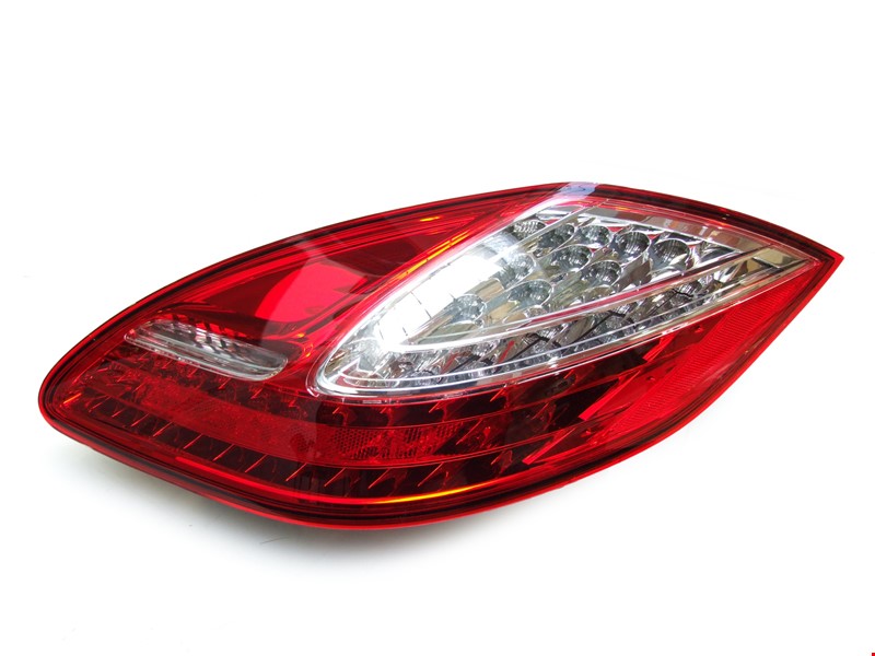 ARKA STOP LAMBASI SAĞ PANAMERA 2010-