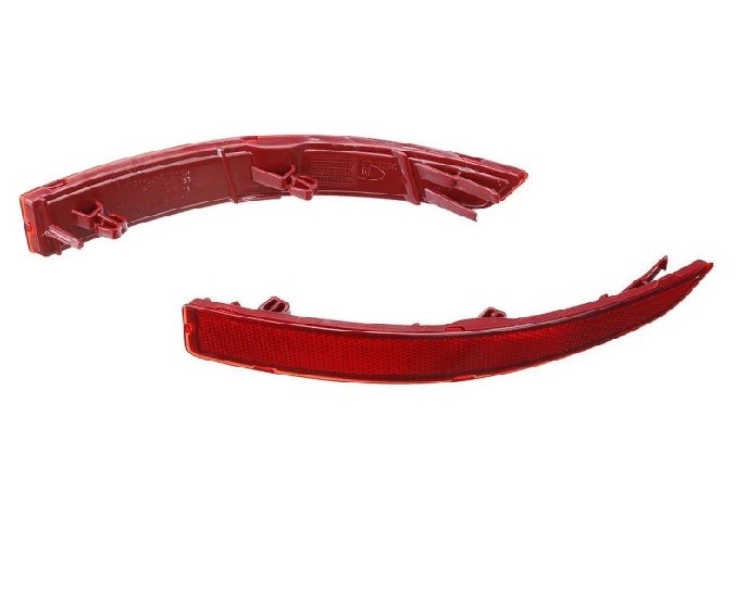 ARKA TAMPON REFLEKTÖRÜ SAĞ JETTA 2015-