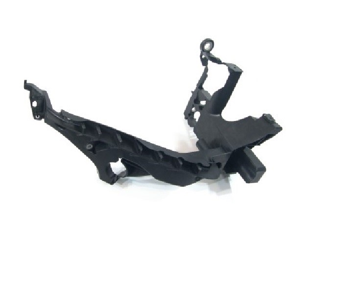 FAR BRAKETİ SAĞ A4 2013-