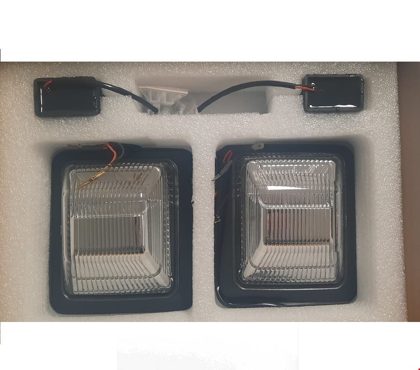 ÖN ÇAMURLUK SİNYALİ SET BEYAZ W463 / W464 2019-