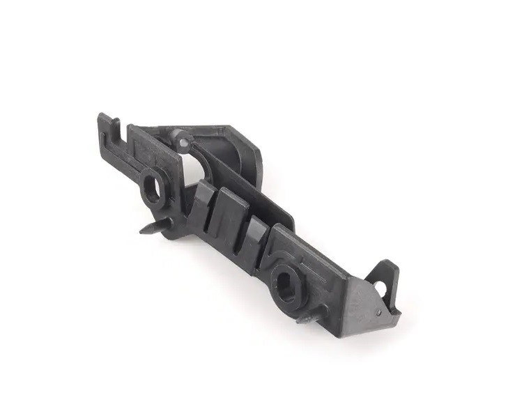 ÖN TAMPON BRAKETİ SAĞ A4 2013-