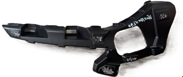 ÖN TAMPON BRAKETİ SAĞ MEGANE 4 2020-