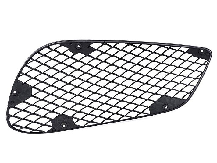 ÖN TAMPON IZGARA DIŞ SAĞ ( AMG ) W212 2013-